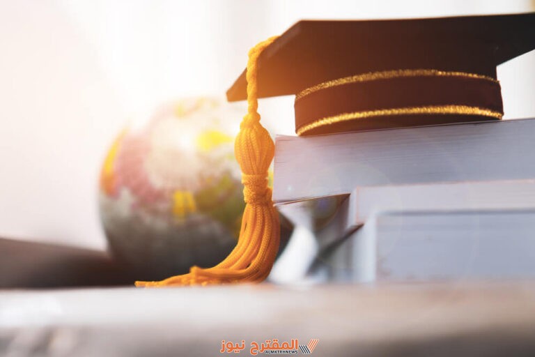 اجمل تهنئة تخرج من الجامعة لأخي 2024 عبارات تهنئة بالتخرج للأخوة والأخوات